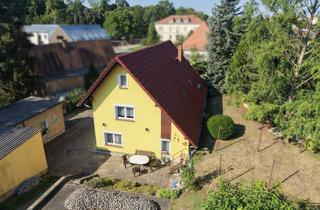 Haus kaufen in 01594 Stauchitz, Ein Zuhause mit Charakter, Raum und Natur – auf einem 3.278 m² beeindruckenden Grundstück!