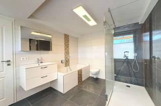 Haus kaufen in Schwarzwaldstraße 11, 75389 Neuweiler, Großzügiges Saniertes Fachwerkhaus in Neuweiler-Zwerenberg + 3 Garagen