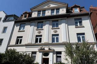 Mehrfamilienhaus kaufen in Wulfeshorn, 30455 Badenstedt, Klassisches Mehrfamilienhaus mit acht Wohneinheiten und Garten – hohes Entwicklungspotenzial!