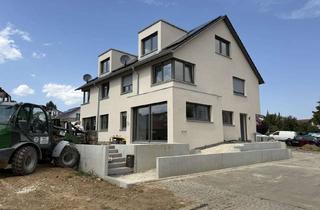 Haus mieten in Teckstraße, 72141 Walddorfhäslach, A+ Doppelhaushälfte am Ortsrand. Gehobene Ausstattung! Garten, Terrasse, E-Ladesäule,...