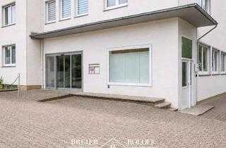 Gewerbeimmobilie kaufen in 31675 Bückeburg, Vielseitige Gewerbeeinheit mit Schaufenster und Stellplätzen in stadtnaher Lage