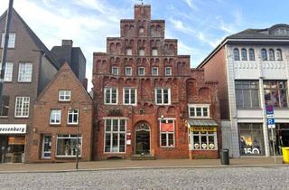 Gewerbeimmobilie kaufen in Großstraße 18, 25813 Husum, Denkmalgeschütztes Backsteinhaus mit Staffelgiebel und Blendarkadenfassade aus dem 16 Jhd.