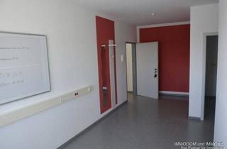Gewerbeimmobilie mieten in Zur Sternkoppel, 08228 Rodewisch, Moderne Büroeinheit mit 3 Zimmern plus Foyer zu vermieten!
