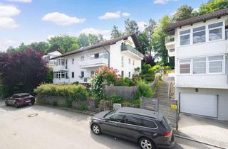 Wohnung kaufen in 85456 Wartenberg, Attraktive 2-Zimmer-Dachgeschosswohnung mit zwei Balkonen und herrlichem Ausblick