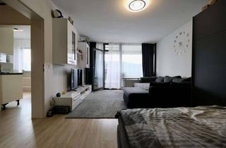 Wohnung kaufen in 66119 Saarbrücken, Rentabel vermietete Wohnung mit Balkon im 11. Stock