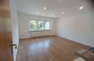 Wohnung mieten in Am Steig, 25813 Husum, Frisch sanierte Wohnung mit Garage, Stellplatz und eigenem Zugang ab 1.9. verfügbar