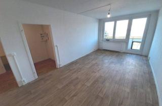 Wohnung mieten in Hallenser Straße, 03046 Cottbus, Kompakt, clever, komfortabel: 1-Raumwohnung mit Wohlfühlbalkon