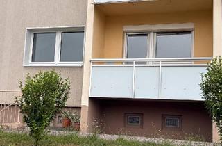 Wohnung kaufen in 06648 Eckartsberga, Eckartsberga - *Provisionsfrei*4-Raum-Wohnung direkt vom Eigentümer