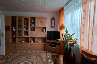 Wohnung kaufen in 34431 Marsberg, Marsberg - Helle renovivierte 3 Zimmer eigentumswohnung mit Garage & Garten