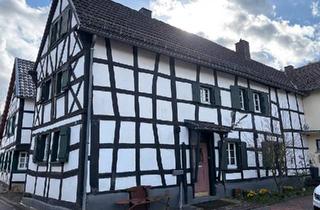 Einfamilienhaus kaufen in 53937 Schleiden, Schleiden - Alltagstaugliches Einfamilienhaus in Schleiden