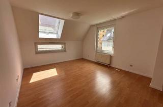 Wohnung kaufen in 70178 Stuttgart, Stuttgart / Stuttgart-Süd - Mitten im Leben - Citywohnung am Marienplatz in S-Süd - 3-Zi-OG-ETW mit Balkon, Aufzug und TG