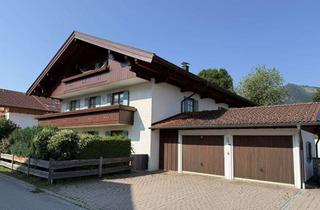 Wohnung kaufen in 83250 Marquartstein, Traumhafte Dachgeschosswohnung mit zwei Balkonen und Bergblick in Marquartstein