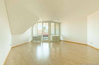 Wohnung kaufen in Waldshuter Straße 18, 79713 Bad Säckingen, PROVISIONSFREI: 2-Zimmer-Dachgeschosswohnung mit Loggia und Blick auf das Münster in zentraler Lage