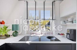 Penthouse kaufen in 20249 Eppendorf, Penthouse, Sonnenterrasse, Garage, Fahrstuhl in die Wohnung