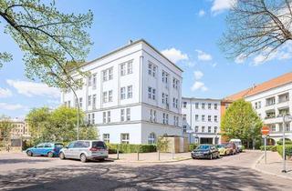 Wohnung kaufen in Caseler Straße, 13088 Weißensee, Genehmigte Kurzzeitvermietung: 3-Zimmer-Erdgeschosswohnung in historischem Ensemble