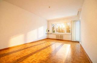 Wohnung kaufen in 13349 Wedding, Schöner Ausblick vom Südost-Balkon - 2,5-Zimmer-Wohnung in ruhiger Lage und mit Stellplatz