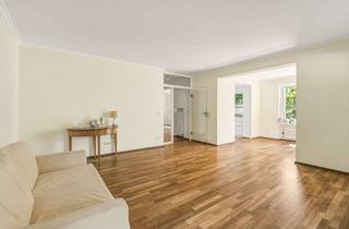 Wohnung kaufen in 61476 Kronberg, Kronberg - moderne 4 Zimmer-Wohnung, mit Lift, in begehrter, stadtnaher Bestlage!