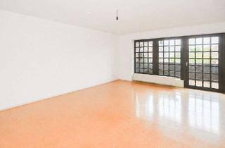 Wohnung kaufen in 48351 Everswinkel, Everswinkel: Charmante 3-Zimmer-Eigentumswohnung mit Balkon und Stellplatz in Fachwerkoptik!