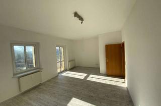 Wohnung mieten in Gartenstr. 25c, 07980 Berga, Sonnige 4-Raum-Wohnung mit Balkon in Berga
