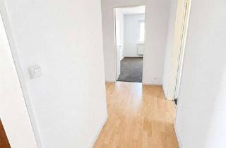 Wohnung mieten in 27568 Mitte, Großzügig geschnittene 3-Zimmer-Wohnung mit Balkon und viel Tageslicht in Bremerhaven-Mitte