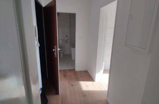 Wohnung mieten in Rheinsberger Platz 12, 59065 Hamm, Schöne 1 - Zimmer Wohnung mit Aufzug und Balkon in Hamm