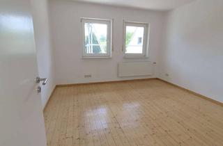 Wohnung mieten in Riegelstr., 63762 Großostheim, 3-Zimmer-Wohnung mit EBK/Balkon in Großostheim, neu renoviert