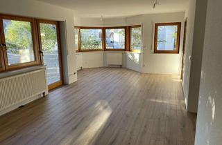 Wohnung mieten in Weikersthalstraße 77, 72160 Horb, Helle 2-Zimmer-Wohnung mit großem Balkon im modernisierten Dreifamilienhaus
