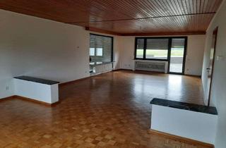 Wohnung mieten in Koppelstraße, 47551 Bedburg-Hau, Vollständig renovierte 4-Raum-Wohnung mit Terrasse in Bedburg-Hau