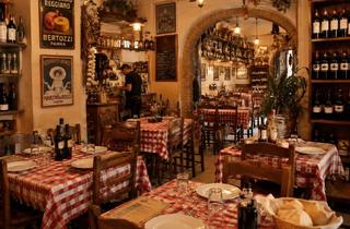 Gastronomiebetrieb mieten in 10115 Mitte, Ikonisches Restaurant – Voll ausgestattet zur Übernahme – in der Nähe vom Rosenthalerplatz