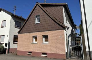 Einfamilienhaus kaufen in 67705 Trippstadt, Sanierungsbedürftiges Einfamilienhaus mit Anbauten und großem Garten in Trippstadt