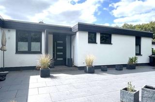 Haus kaufen in 63303 Dreieich, Stivoll sanierter Bungalow am Waldrand von Dreieich-Sprendlingen