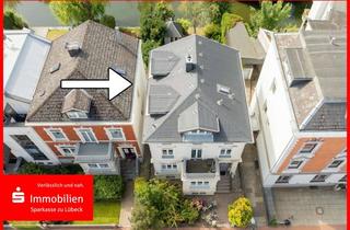 Villa kaufen in 23562 St. Jürgen, Attraktive Vorstadtvilla in St. Jürgen mit eigenem Wasserzugang