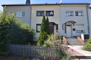 Reihenhaus kaufen in Louis-Otto-Straße 19, 09114 Borna-Heinersdorf, Familienfreundliches Reihenhaus mit viel Potenzial zur Selbstverwirklichung in Chemnitz-Borna!