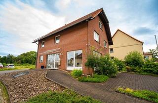 Haus kaufen in 32699 Extertal, Freistehendes Wohn- und Geschäftshaus mit vielseitigem Nutzungspotenzial in Extertal-Bösingfeld