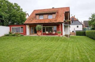 Mehrfamilienhaus kaufen in 89198 Westerstetten, Traum-Investment: Mehrfamilienhaus mit Baugrundstück