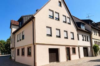 Haus kaufen in 97753 Karlstadt, Gepflegtes Reihenendhaus mit Garage in der historischen Altstadt