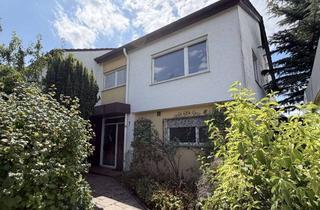 Doppelhaushälfte kaufen in 71686 Remseck, Doppelhaushälfte mit Wintergarten, Garage & Platz für die ganze Familie!