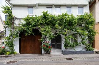 Mehrfamilienhaus kaufen in 73277 Owen, Einzigartige Kapitalanlage in Owen – Charmantes Mehrfamilienhaus mit modernem Wohnkomfort