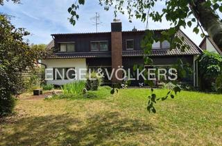 Haus kaufen in 72131 Ofterdingen, Massiv gebautes Familienhaus mit ELW im DG und herrlichem Garten • unterkellert und bereit für di...