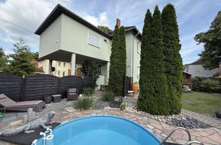 Haus kaufen in Ahornweg, 06217 Merseburg, +++ Ein-/ Zweifamilienhaus mit möglicher Einliegerwohnung, oder Büro +++