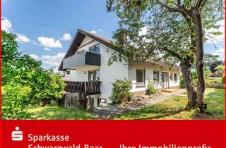 Haus kaufen in 78086 Brigachtal, Dreifamilienhaus mit 2 Garagen und Stellplatz
