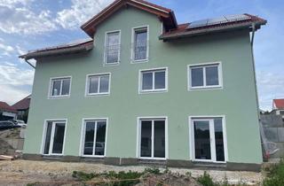 Haus mieten in Bürgermeister-Heimbrand-Str., 85413 Hörgertshausen, Doppelhaushälfte in Ruhiger Lage, in vollständig bebauten Wohngebiet - ERSTBEZUG-