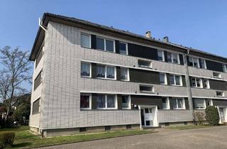 Anlageobjekt in 46236 Bottrop, Festpreis! Ordentliches MFH (8 Whg) mit 6 Garagen in Zentrumslage, ohne Provision!