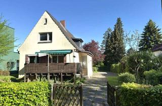 Grundstück zu kaufen in 22159 Farmsen-Berne, Traumhaftes Grundstück mit Altbestand in gefragter Lage von Hamburg