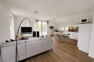 Wohnung kaufen in 26316 Varel, Moderne Dachgeschosswohnung mit großer Dachterrasse, Carport und Einbauküche – Provisionsfrei