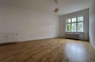 Wohnung mieten in Lindhorstweg 38, 12487 Johannisthal, Ruhige 2-Zi-Wohnung mit neuer Einbauküche