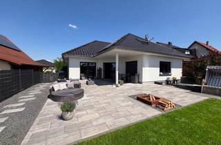 Haus kaufen in 04668 Parthenstein, Komfort auf einer Ebene: Energieeffizienter 4-Zimmer-Bungalow mit großzügiger Terrasse