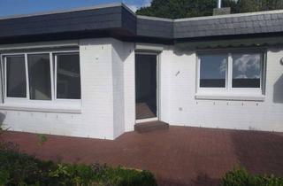 Haus kaufen in Wannseebogen 14, 24111 Russee, Bungalow in Kiel-Russee