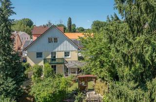 Einfamilienhaus kaufen in 84307 Eggenfelden, Wo Urlaub zum Alltag wird in zentraler Lage – Einfamilienhaus mit einzigartigem Garten