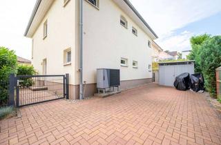 Haus kaufen in 12559 Müggelheim, Traumhaus mit Seeszugang in Müggelheim - 7-Zi mit 4 Bädern, Garten, Balkon & Fußbodenheizung